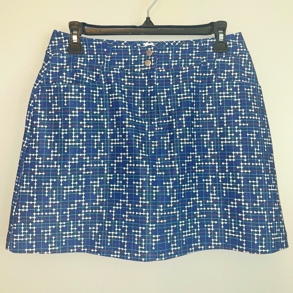 EUC Slazenger Golf Skort 2 Button Geo Print Size 2